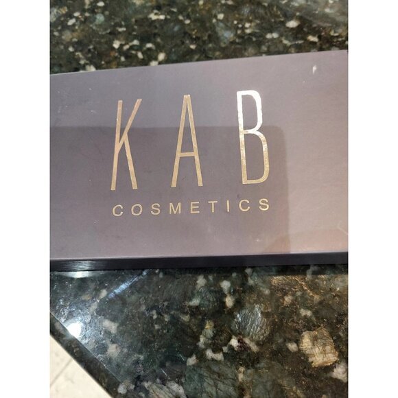 NIB KAB Lollipop Lip Set. Liner, Lip Gloss, Lipstick Sharpener - Picture 3 of 3